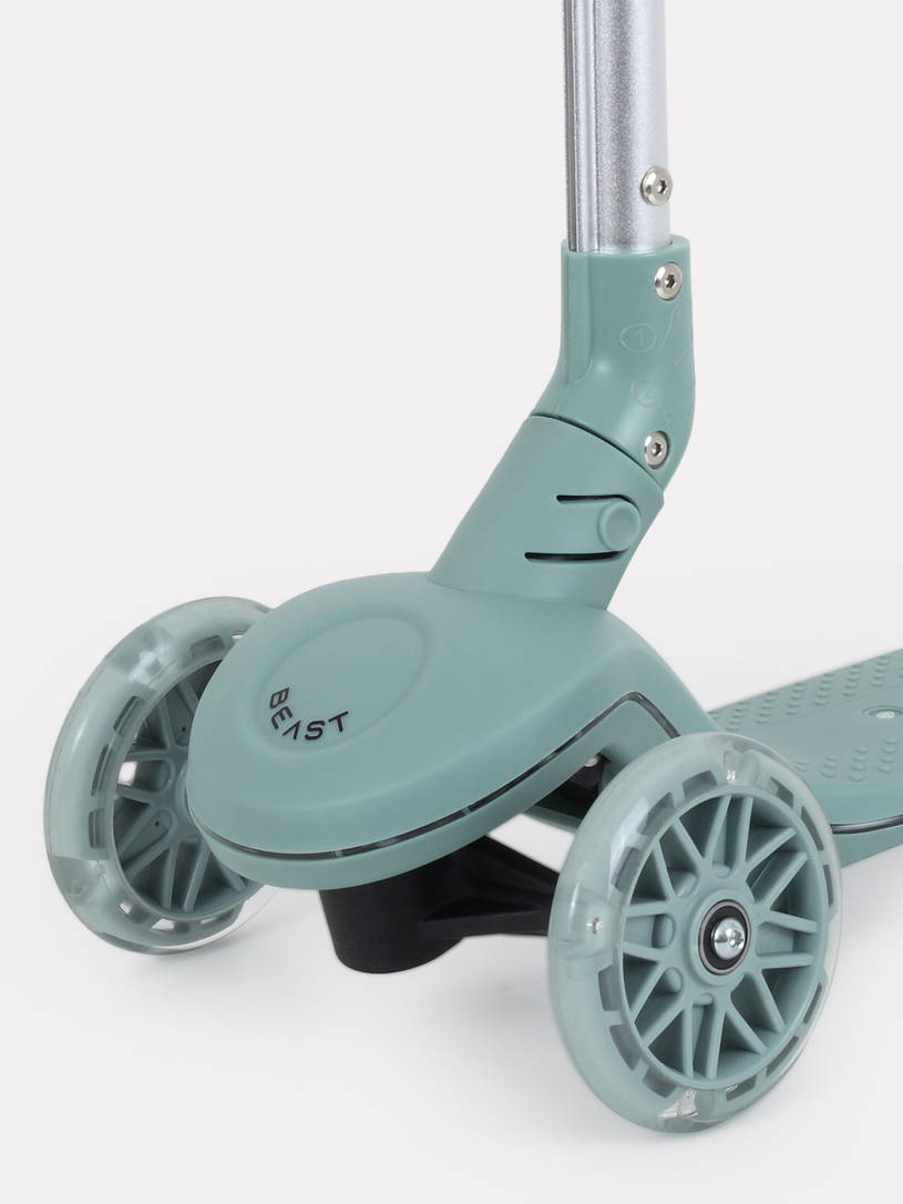 Самокат 3-х колесный Rant Beast Green