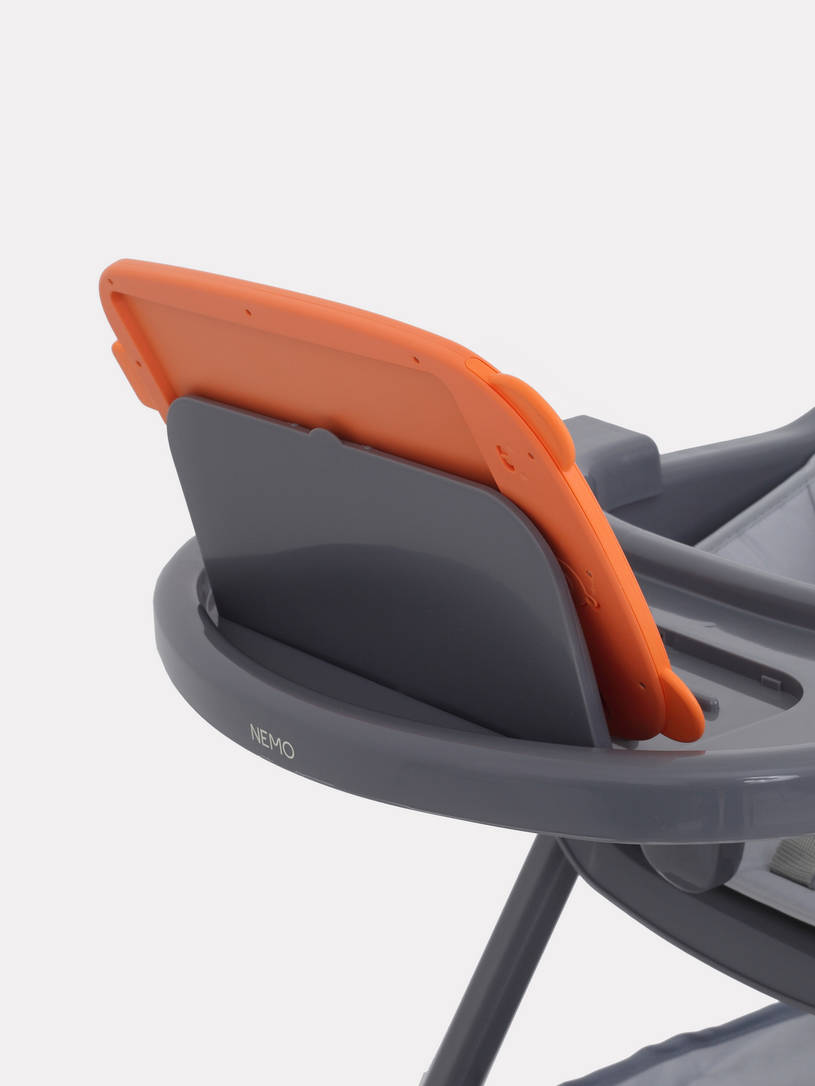 Стульчик для кормления Mowbaby Nemo Graphite