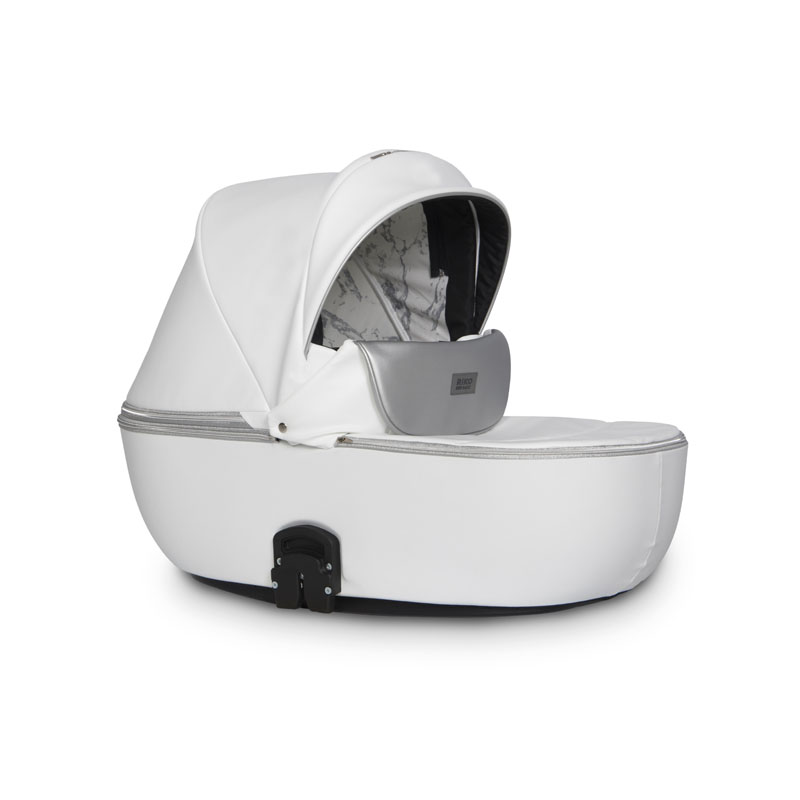 Коляска 2 в 1 Riko Basic Ozon Premium 31 белый-серебристый