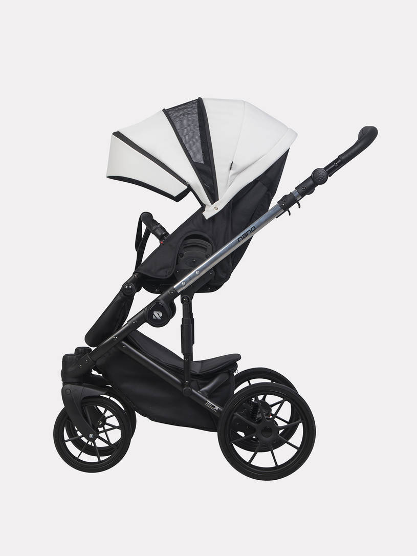 Коляска 2 в 1 Riko Nano Thermo 02 White