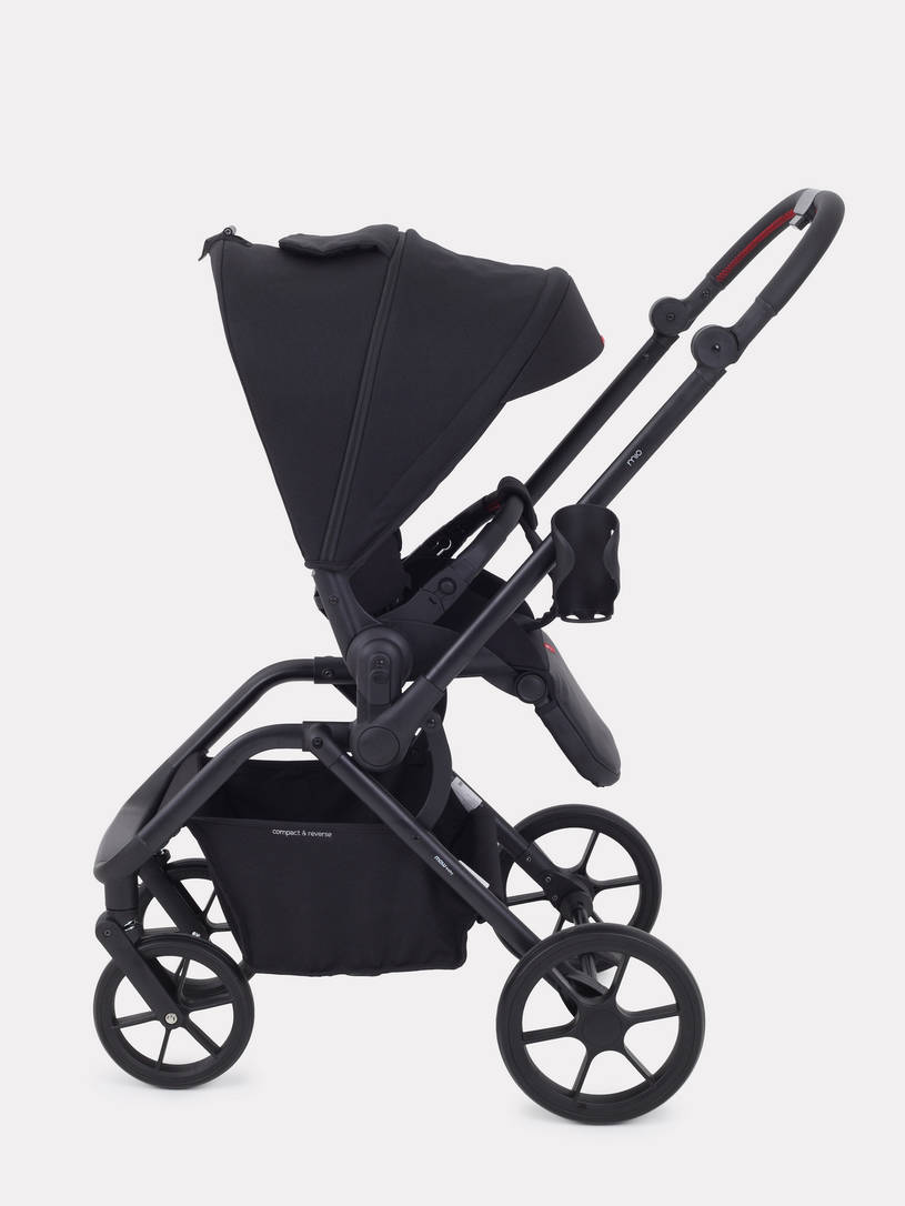 Коляска прогулочная Mowbaby Mio Black