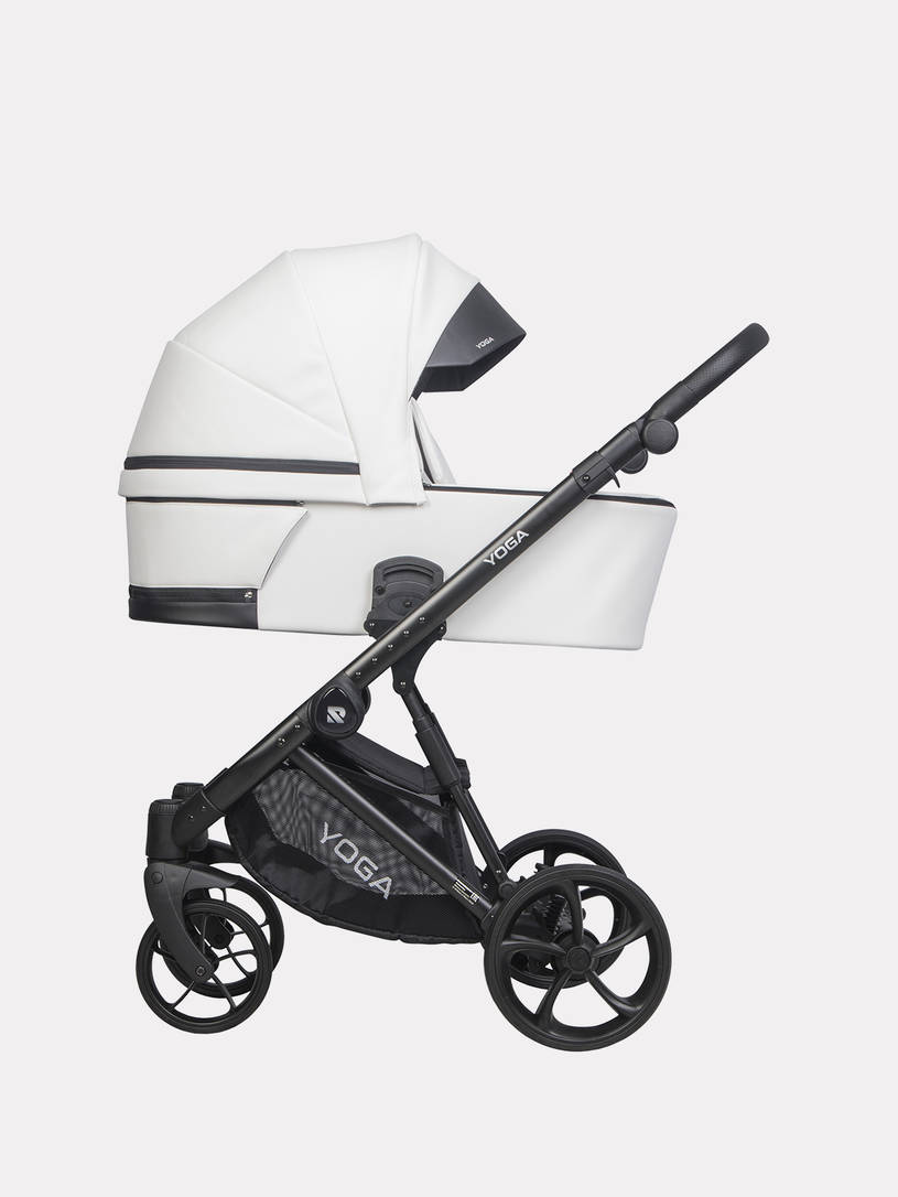 Коляска 3 в 1 Riko Basic Yoga Ecco 11 White, Белый