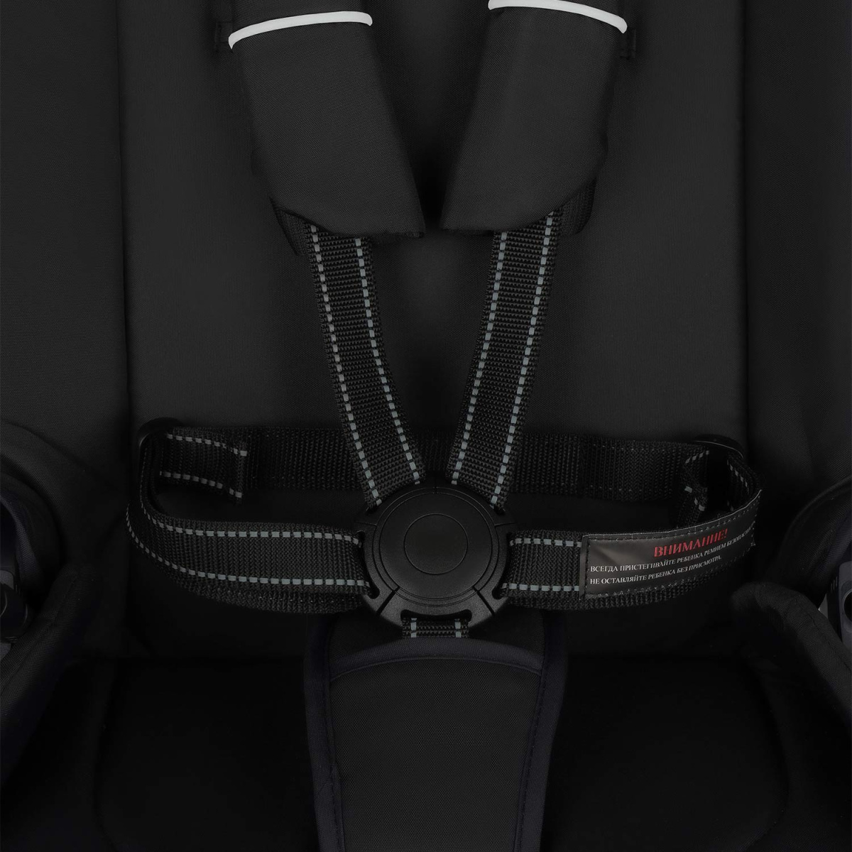 Коляска прогулочная Indigo GLOSS черный